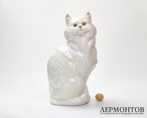 Статуэтка «Белый персидский кот». Фарфор, Hutschenreuther, Германия, 1970-е годы