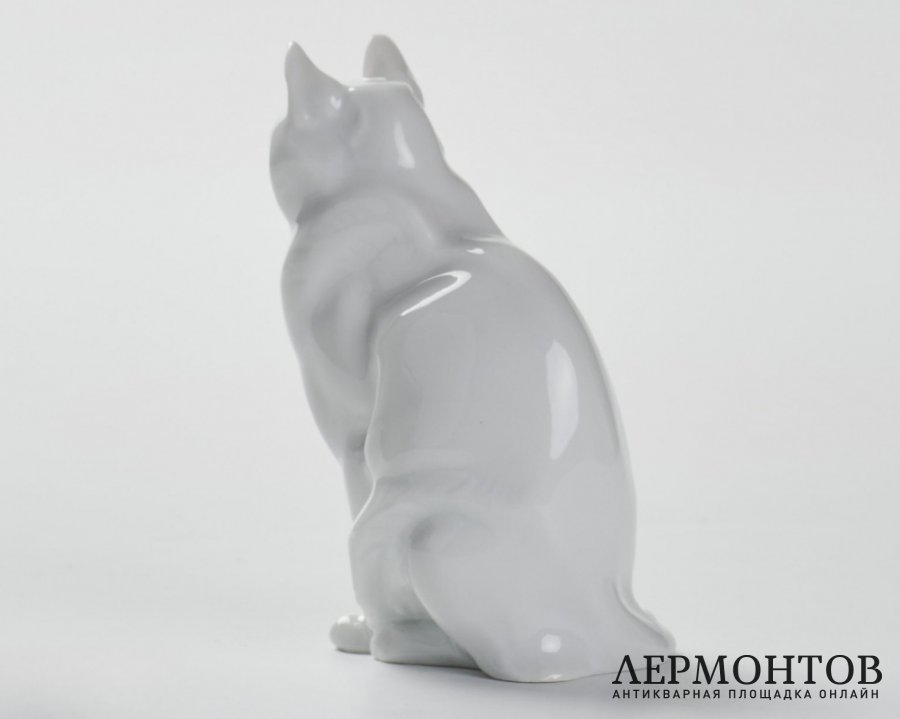 Статуэтка «Сидящая кошка». Фарфор, Rosenthal, Германия, 1926 год