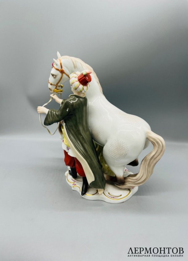 Статуэтка «Турок с лошадью». Фарфор, роспись, Fürstenberg, Германия, 1908–1916 годы