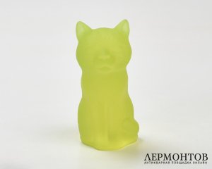 Статуэтка «Кошка». Матовое урановое стекло, Чехия