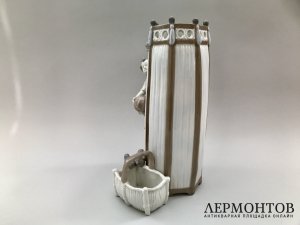Статуэтка-ваза «Дети». Фарфор, Amphora, Австрия, 1900–1910 годы