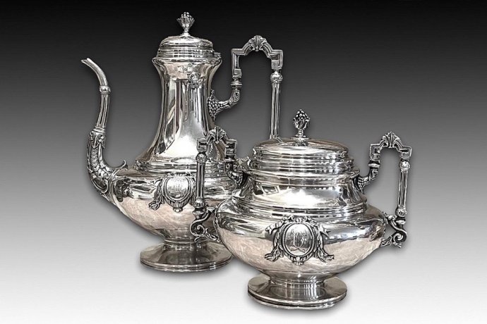 Чайный и кофейный сервиз. L. Lapar. Серебро 950 пробы. Франция, XIX в.