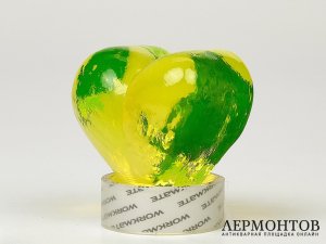 Статуэтка «Сердце». Урановое стекло, Чехия