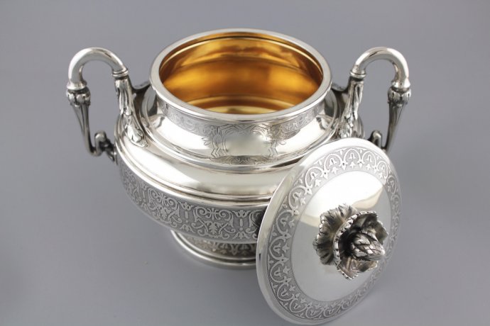 Серебряная сахарница FLAMANT. Серебро 950. Франция