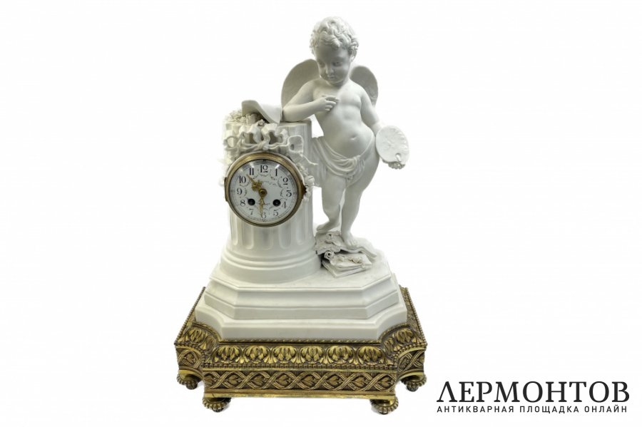 Каминные будуарные часы Амур. Франция, к. 19 в.  Бисквит, лепка. Мрамор, резьба. 