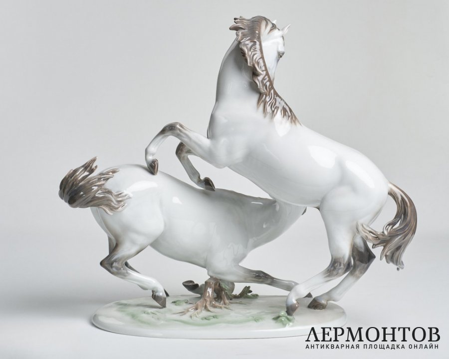 Статуэтка «Играющие жеребцы». Фарфор, Rosenthal, Германия