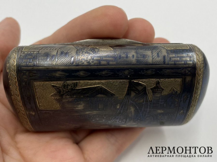 Табакерка Медный всадник. Санкт-Петербург, 1820-е гг. Серебро 84 пробы, чернь.
