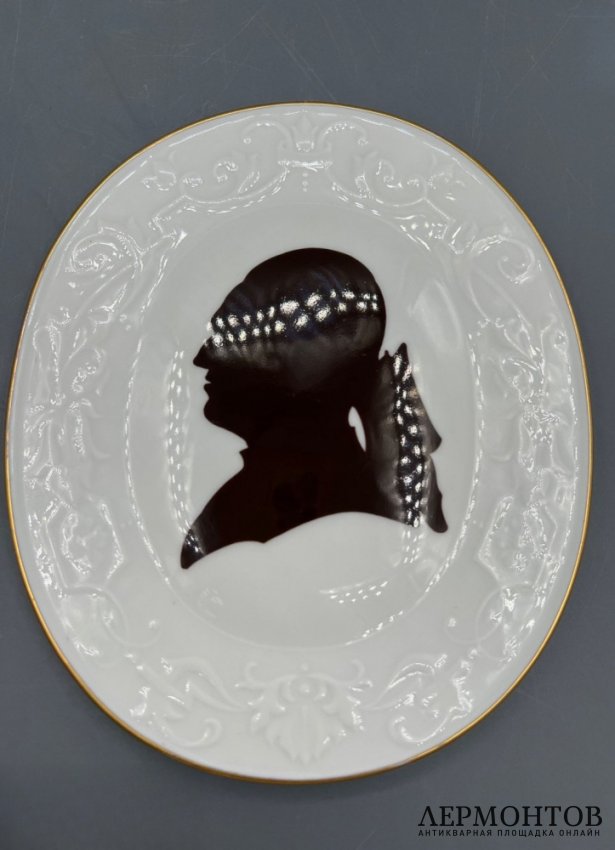 Настенное панно с профилями Лессинга и Клейста. Фарфор, Meissen, ГДР, 1977 год