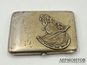 Портсигар Лошадь. Россия, нач. 20 в. Серебро 84 пробы.
