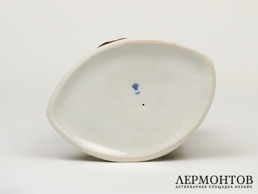 Статуэтка «Медведица с медвежатами». Фарфор, Lippelsdorf, Германия, 1951–1974 годы