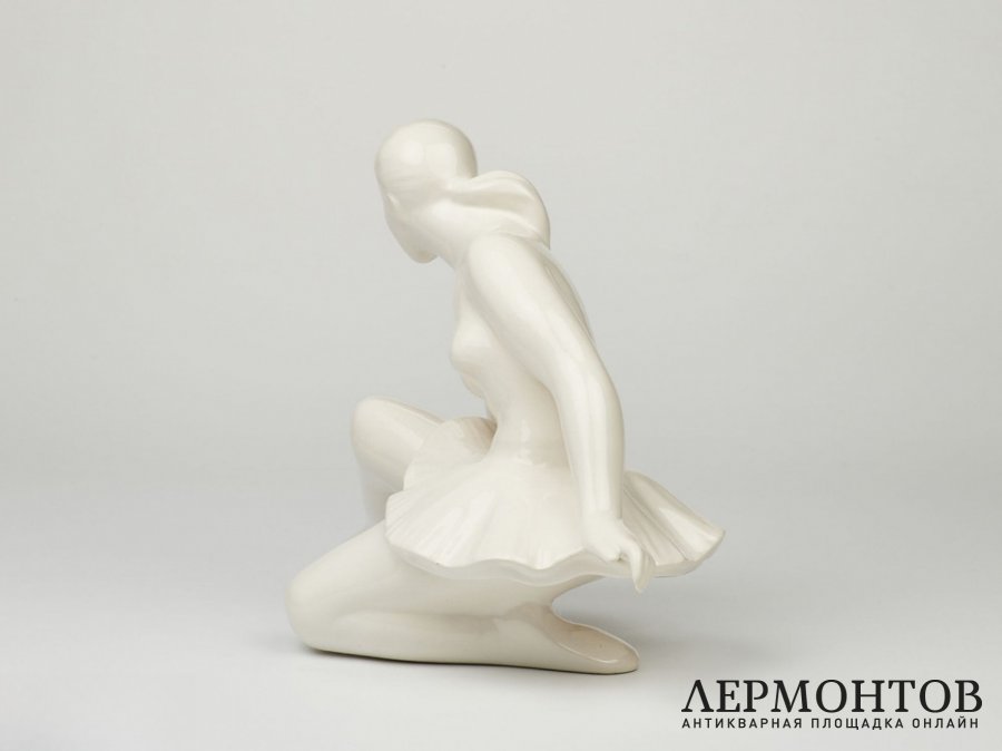 Статуэтка «Балерина». Керамика, Keramia Znojmo, Чехословакия, 1951–1970 годы