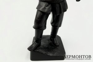 Скульптура Ермак. Россия, Каслинский завод, автор модели П. П. Забелло, 1892 г. Чугун