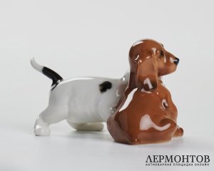 Статуэтка «Дружба. Такса и кошка». Фарфор, Hutschenreuther, Германия, конец XX века