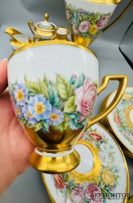 Чайный сервиз «Русская старина». Фарфор, роспись, мастерская Лады Быстрицкой, Россия, 2009 год
