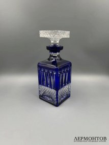 Штоф из коллекции «Xenia». Цветной хрусталь, Faberge, современная работа