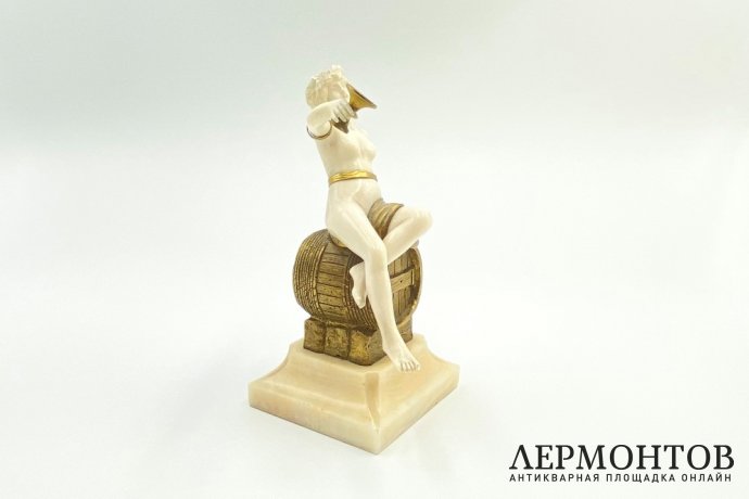 Скульптура Вакханка. Франция, Париж, J. Garnier, 1910-е гг. Бронза, кость, оникс.