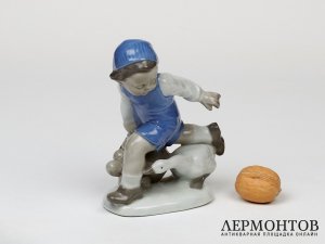 Статуэтка «Девочка с гусем». Фарфор, Heinz & Co., Германия, 1954–1972 годы