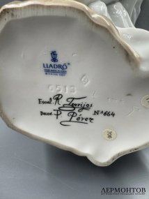 Статуэтка «Девушка с арфой». Фарфор, роспись, Lladro, Испания