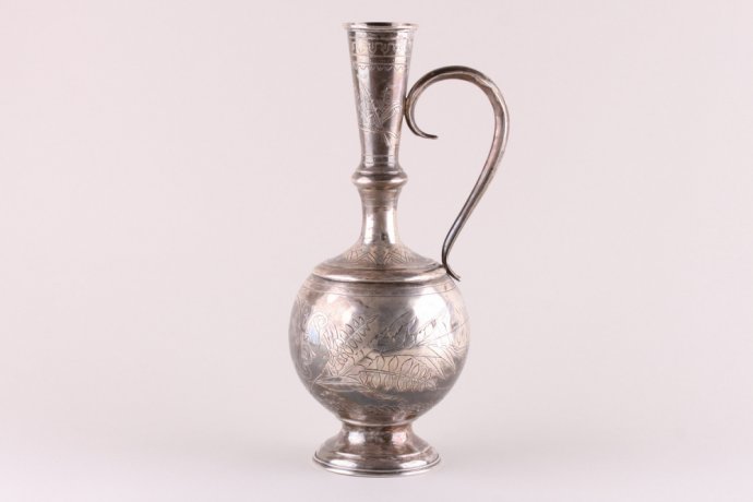 Кувшин в восточном стиле. П. Милюков. Серебро 84 пробы. Россия, Москва, 1895 г.