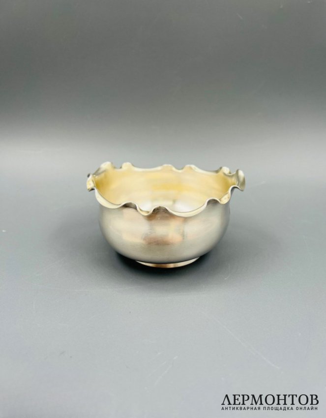 Солонка с фигурным бортом. Серебро 84 пробы, С. Мясоедов, Россия, 1899–1908 годы