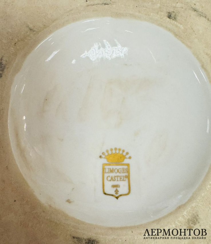 Ваза «Галантная сцена». Фарфор, живопись, Castel Limoges, Франция, начало 20 века