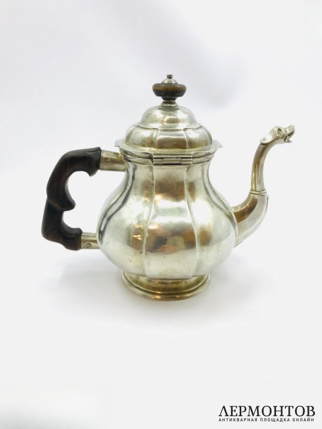 Чайник. Серебро, Швеция, 1749 год