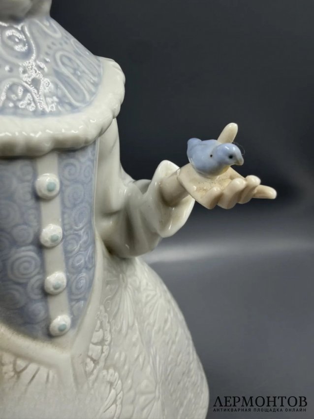 Статуэтка «Снегурочка». Фарфор, Lladro, скульптор Francisco Polope, Испания, 2009–2013 годы