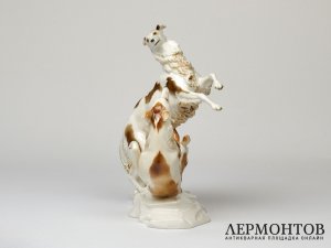 Статуэтка «Играющие борзые». Фарфор, Hutschenreuther, Германия, 1938–1955 годы