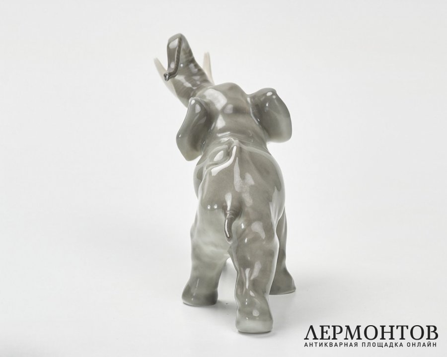 Статуэтка «Слон». Фарфор, Hutschenreuther, Германия, 1970-е годы