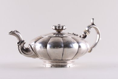 Чайник заварочный в стиле барокко. Серебро 925 пробы. Голландия