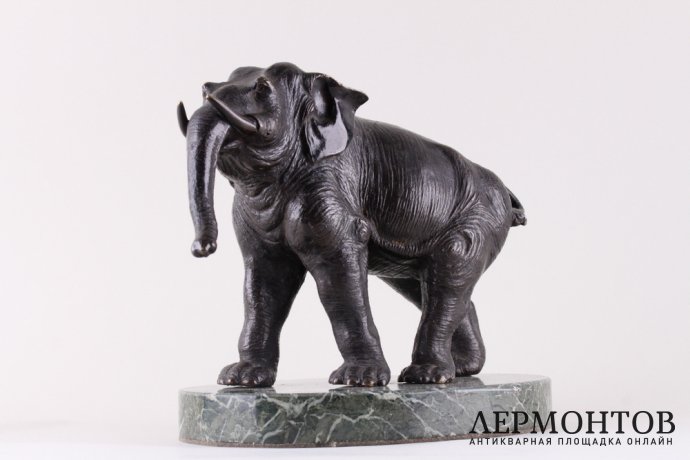 Скульптура Слон. Бронза, мрамор. Япония, первая треть 20 в. 