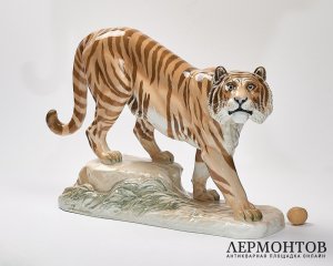 Статуэтка «Крадущийся тигр». Фарфор, Hutschenreuther, Германия