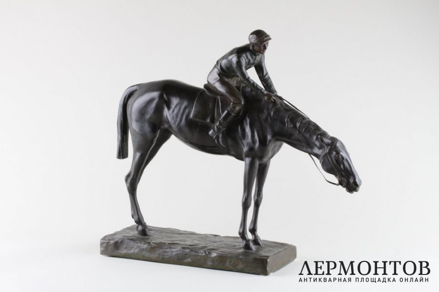 Скульптура Жокей. Италия, 1 половина 20 в, автор модели G.Ferrari. Бронза.