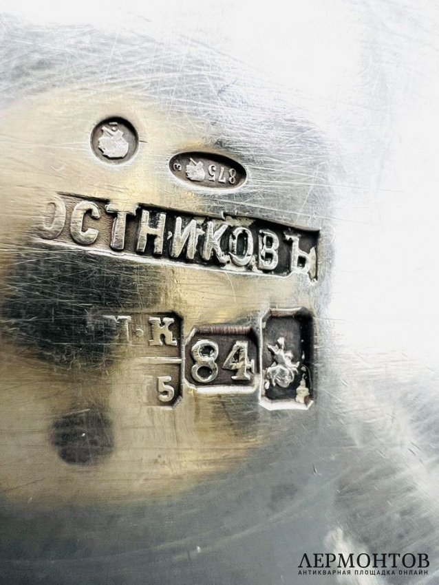 Сахарница в купеческом стиле. Серебро 84 пробы, золочение, мастер Постников, Россия, 1875 год