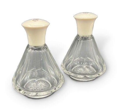 Пара флаконов с костяными крышками. Серебро 950 пробы, кость, стекло, Eusebe Callot, Франция, 2-я половина 19 века