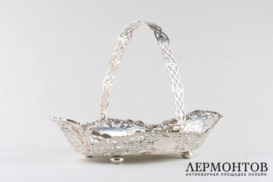 Многофункциональная ваза с ручкой. Англия, Лондон, 1899 г. Серебро 925 пробы.