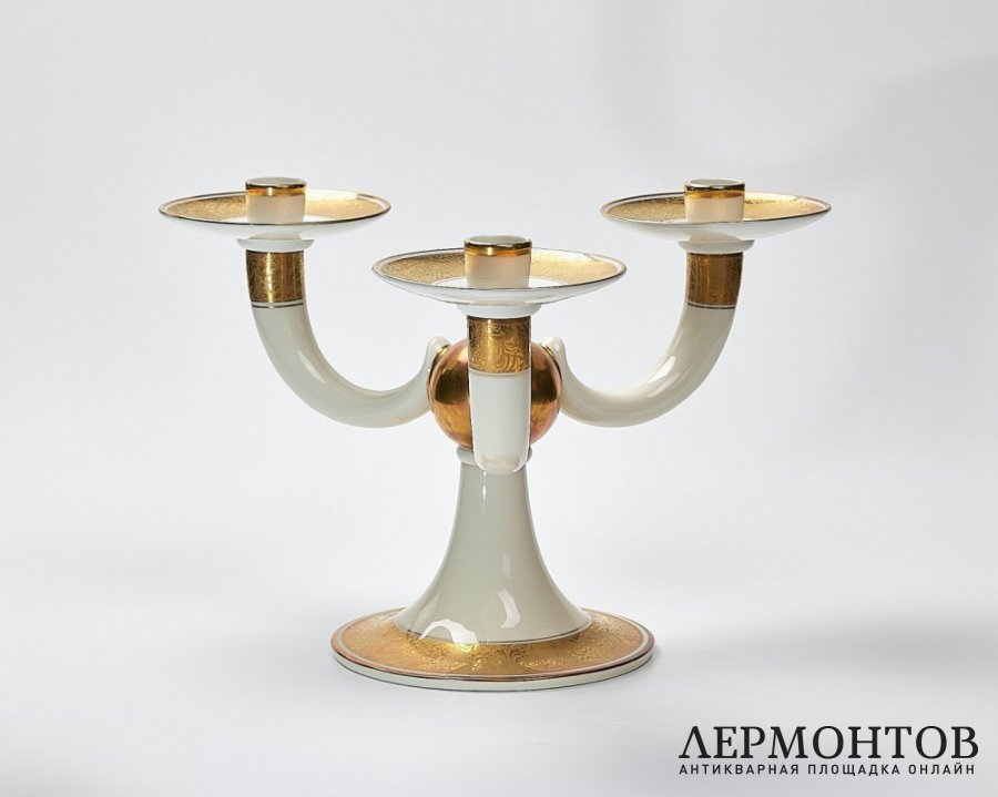 Подсвечник трёхрожковый. Фарфор, Rosenthal, Германия, 1930–1940-е годы