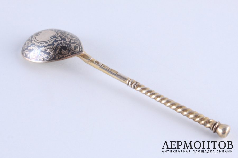 Ложка с чернением. Василий Семенов. Серебро 84 пробы. Россия, Москва, 1864 год.