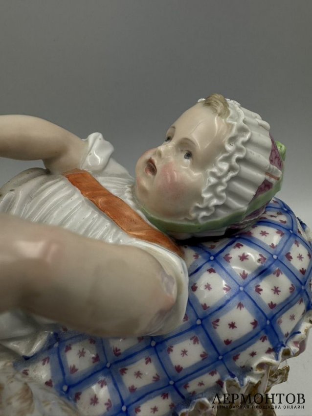 Композиция «Дитя и собака» («Верная любовь»). Фарфор, роспись, золочение, Meissen, скульптор М.-В. Асье, Германия, 1-я половина 19 века