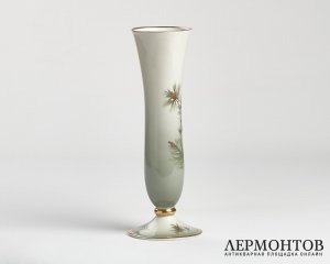 Ваза «Сосновая ветка». Фарфор, Rosenthal, Германия, 1940 год