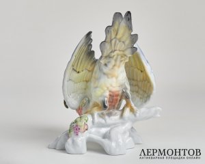 Статуэтка «Попугай ара». Фарфор, Iris, Клуж-Напока, Румыния, 1970–1980 годы